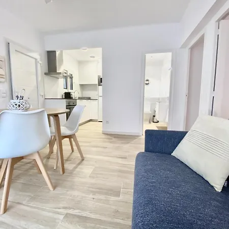 Center Apartment *